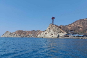 SANTAMARTA: TOUR Combo canopy tour, white beach, lunch included