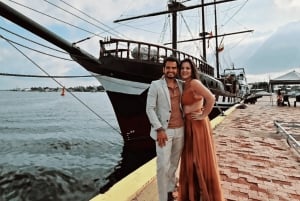 Coucher de soleil sur la baie de Cartagena sur Phantom Boat