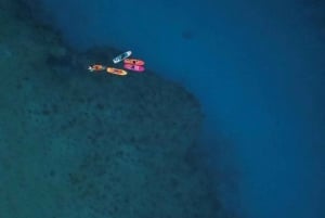 Paddleboarding o zmierzchu na San Andres Islas