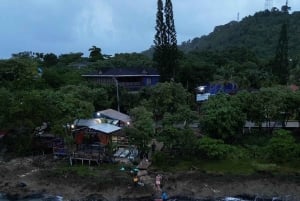 Paddleboarding o zmierzchu na San Andres Islas