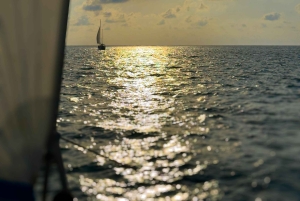 Rejs o zachodzie słońca z otwartym barem