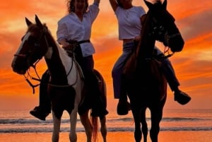 Закат на лошадях в Картахене