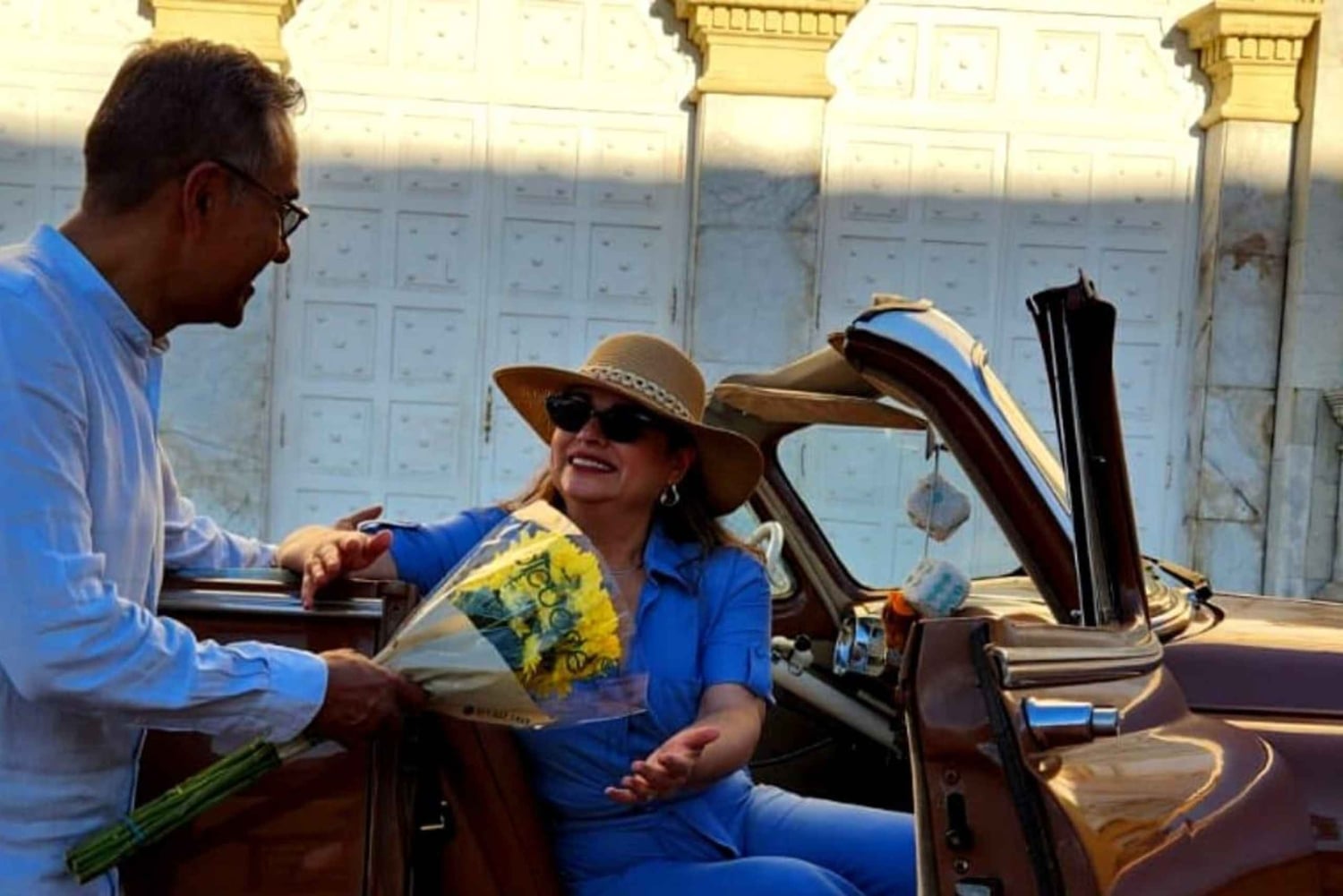 Tur i en gammel bil med fotoseanse i Cartagena de Indias