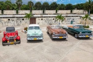 Tur i en gammel bil med fotoseanse i Cartagena de Indias