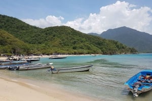 Парк Тайрона и пляж Кристал