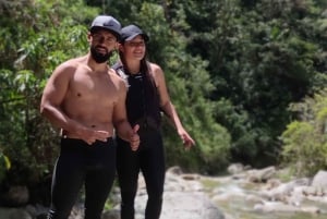 Il miglior trekking alle cascate, alle piscine naturali e alla piantagione di caffè