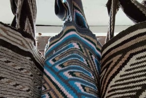 The Legacy of the Backpack: Ancestral Kankuamo Experience - Weaving