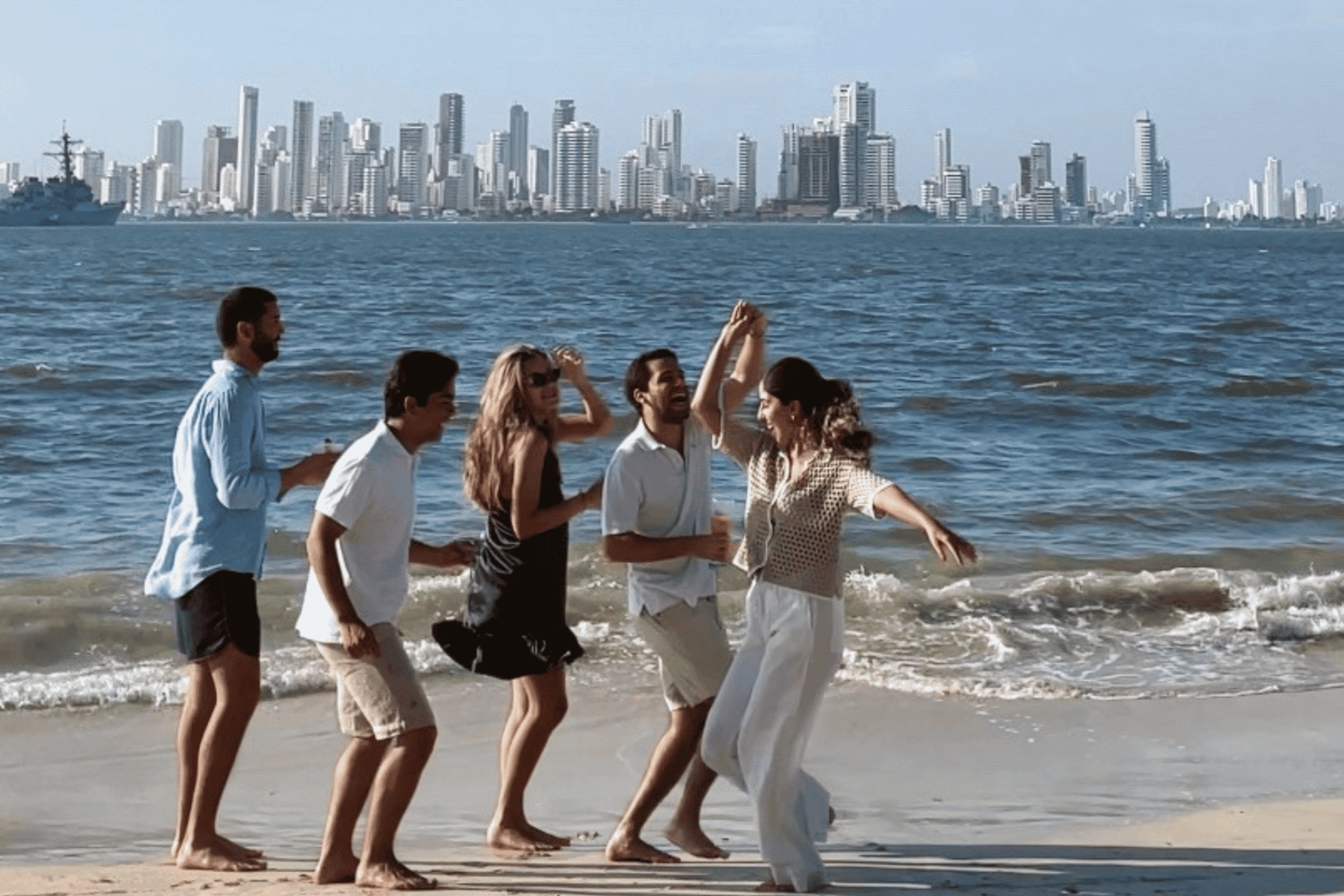 Isla Tierra Bomba: Pasadía en Marine Beach Club