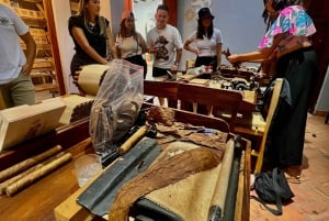 Tobacco Experience in Barichara: Torcido, Tasting & Local Tradition