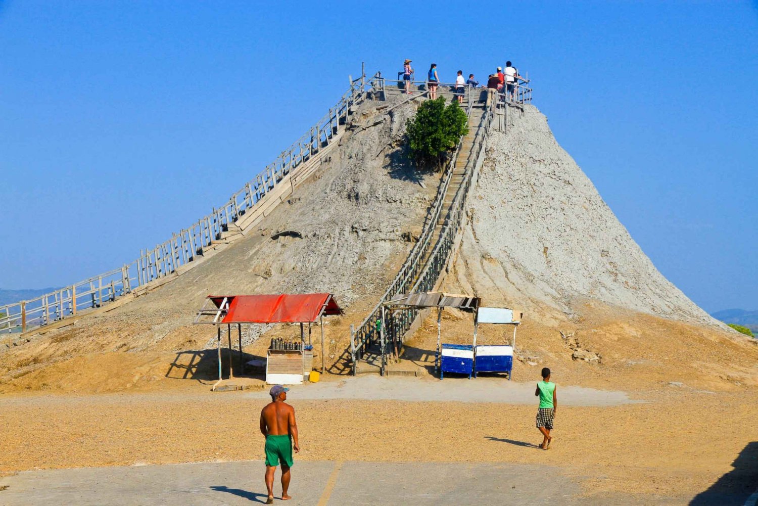 Totumo Volcano and Mud Baths: Day Tour from Cartagena