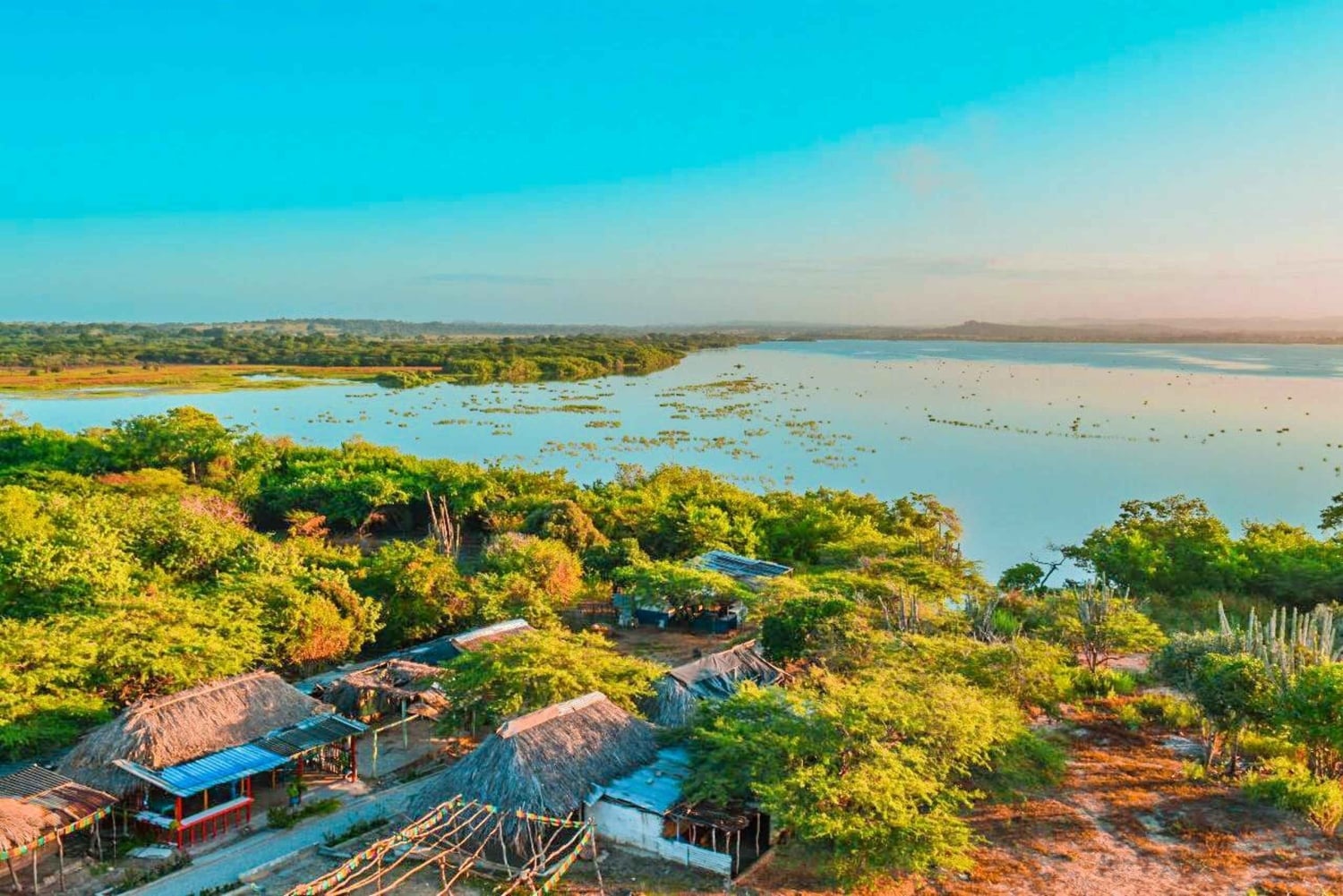 Volcán del totumo + Playa : Ruta turística entrada, almuerzo y club playa