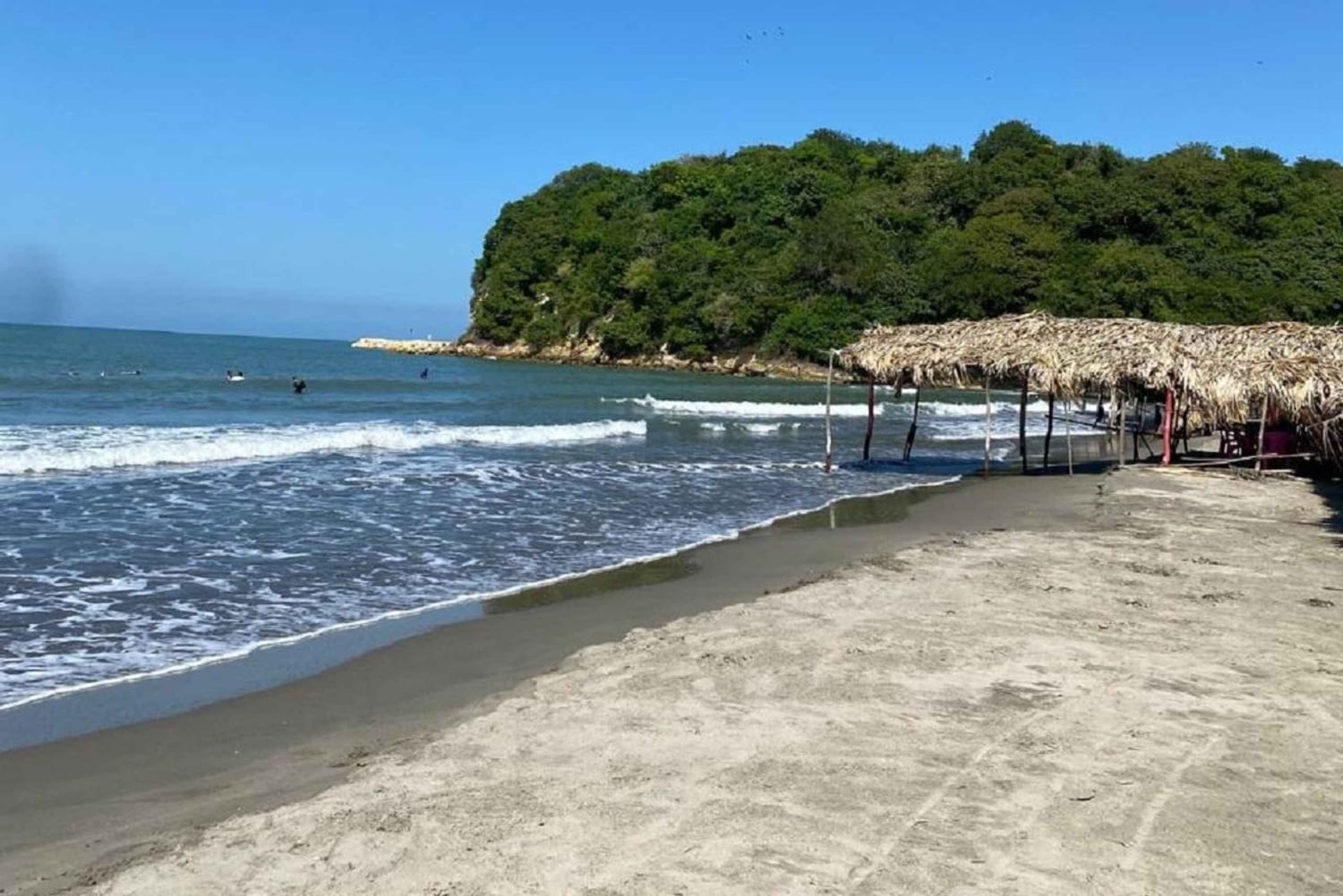 Volcán del totumo + Playa : Ruta turística entrada, almuerzo y club playa