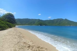 SPEEDBOAT TOUR TO TAYRONA CRISTAL BEACH