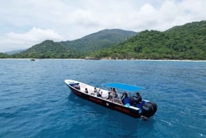SPEEDBOAT TOUR TO TAYRONA CRISTAL BEACH