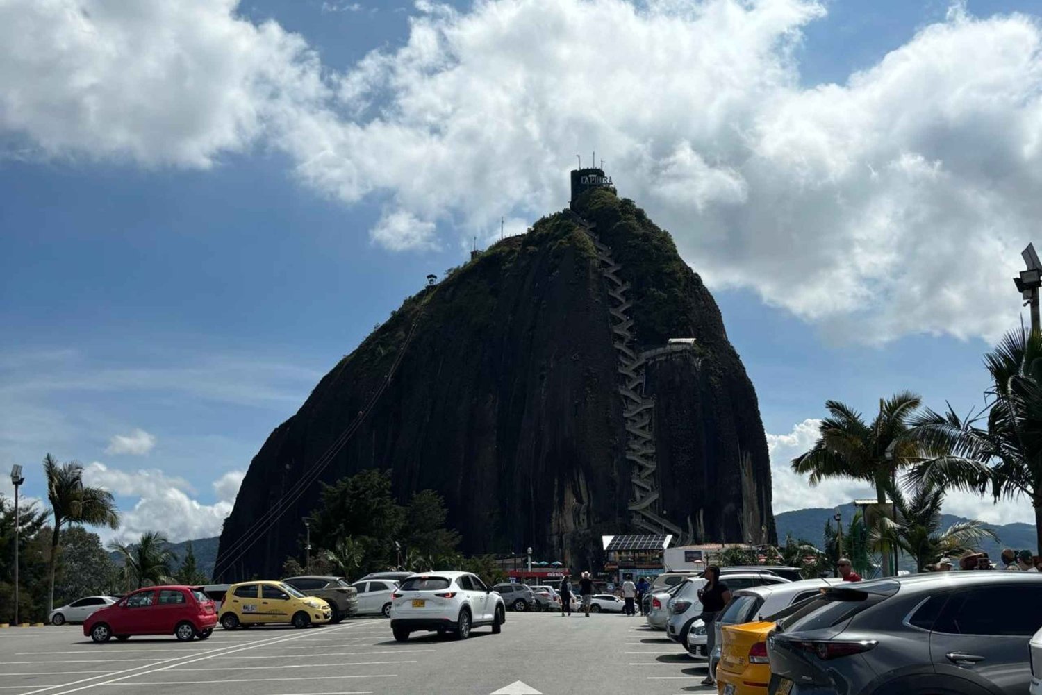 Tour Guatapé met bezoek aan Granja de las Llamas y las Alpacas