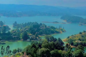 Tur Guatapé - Piedra del Peñol med avgång från Medellín
