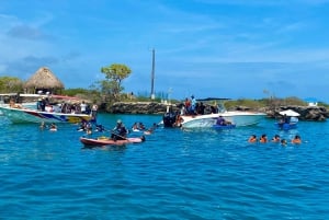 Cartagena: 5-Island Trip by Boat with Lunch and Snorkeling