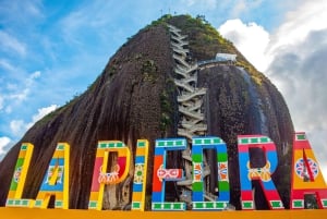 Discover Guatapé: Guided tour, culture, landscapes, and lunch included