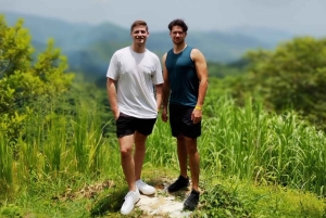 Tag på tur på oprindelige stier, kaffe ☕️, kakao, vandfald – Minca