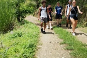 Tag på tur på oprindelige stier, kaffe ☕️, kakao, vandfald – Minca