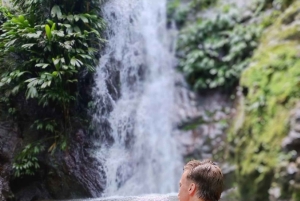 Tag på tur på oprindelige stier, kaffe ☕️, kakao, vandfald – Minca