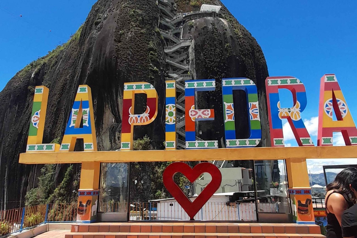 Privétour: Guatape Piedra Replica Peñol Alto Chocho Barco