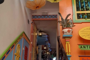 Yksityiskierros: Guatape Piedra Replica Peñol Alto Chocho Barco