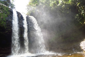 Tres Chorrosin vesiputous – yksityinen ratsastusretki