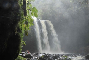 Tres Chorrosin vesiputous – yksityinen ratsastusretki