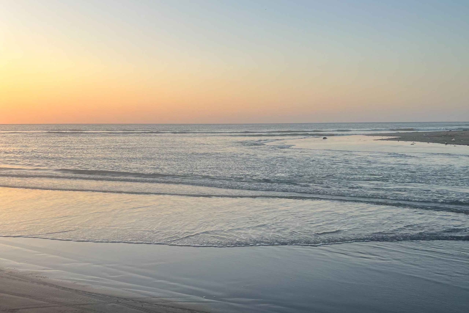 Almoço típico na praia, passeio pelos manguezais e pesca com os nativos