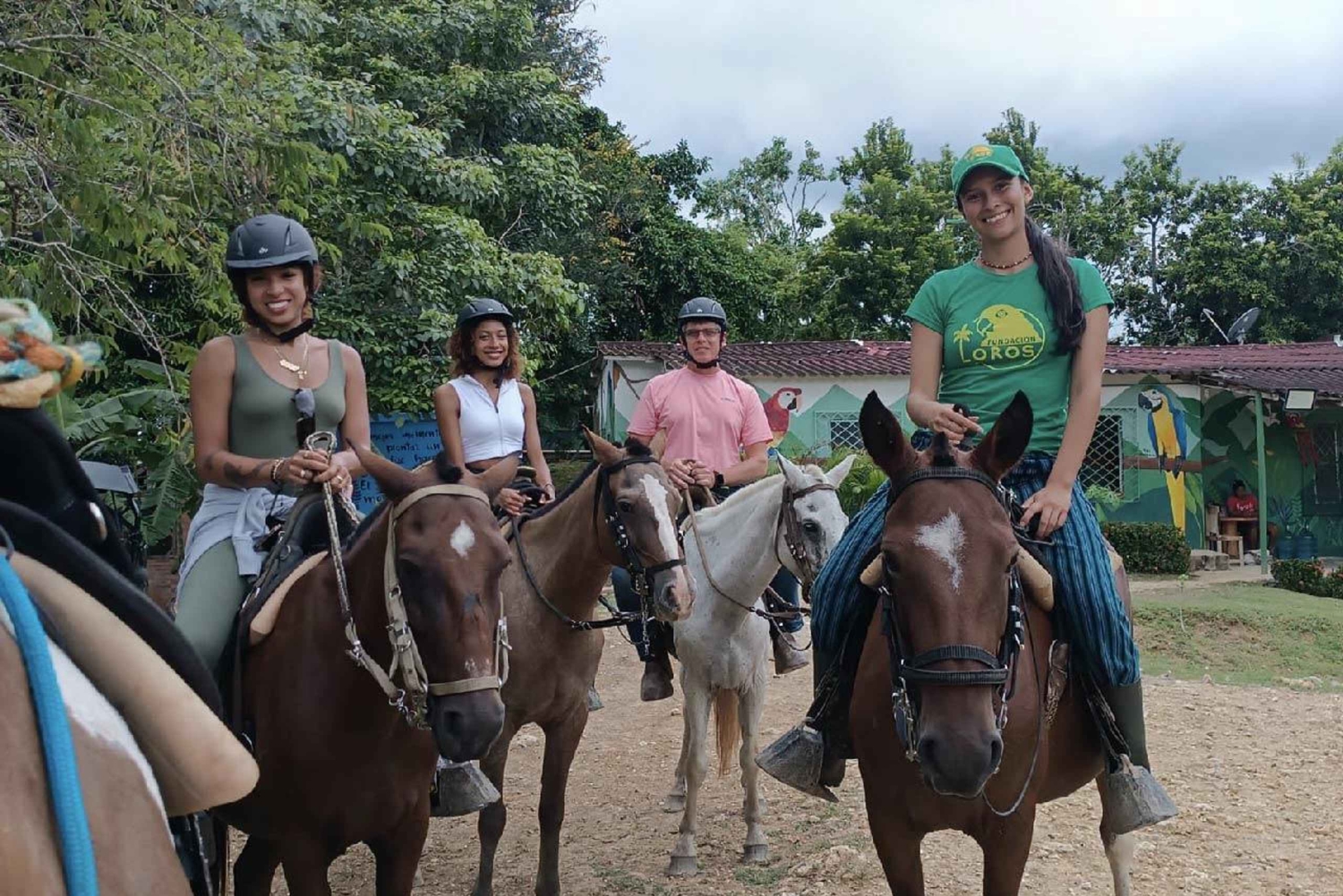 Excursión en UTV y a caballo con vistas de la fauna salvaje desde Cartagena