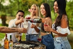 Villanueva: visite au coucher du soleil de la Fundación Loros avec dégustation de vin