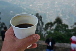VISITA E PASSEIO POR MONSERRATE COM PRATOS GASTRONÓMICOS NA CATEDRAL ....