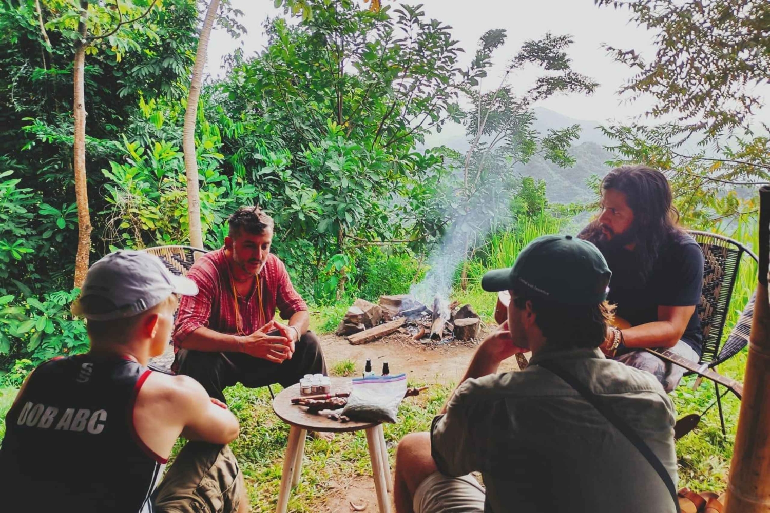 Caminha e pratica espanhol: imersão experiencial da língua espanhola em Minca