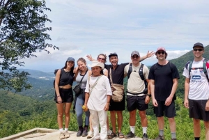 Caminha e pratica espanhol: imersão experiencial da língua espanhola em Minca