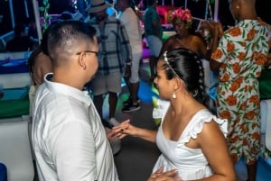 White Night Boat Party: Dinner Buffet, Dancing and Open Bar