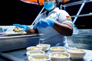 ホワイトナイトボートパーティー：ビュッフェディナー、ダンス、オープンバー