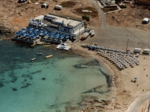 Armier Bay and Little Armier