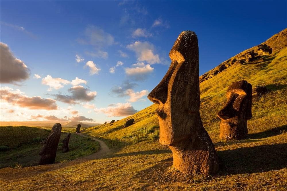 Moai kava kava aux enchères à Paris pour 958 mille dollars