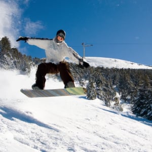 Snowboarding in Borovets