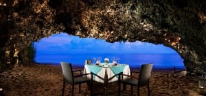 12 Best Romantic Dining Experiences in Bali
