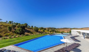 Algarve Racetrack Apartment, an Affordable Opportunity