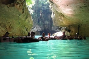 Che Chem Ha, a Mayan cave in Belize