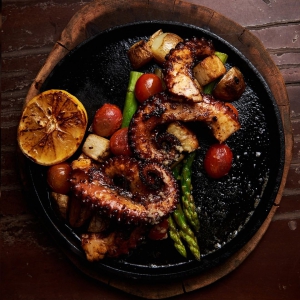 Escama: Discover the culinary philosophy behind Escama's dishes.