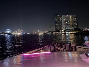 Experience Unmatched Elegance: A Guide to the Opulence Dinner Cruise in Bangkok