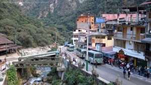 How to travel in the local train to machu picchu (20 soles)