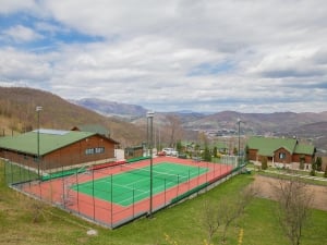 Imanje Rakocevic - Hotel and Resort Gacka