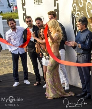 Marbella media frenzy as Pamela Anderson opens Playa Padre with Maria Bravo