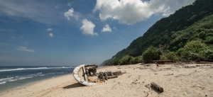 When The Island of The Gods Goes Silent