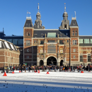 Visit Museumplein Ice Village